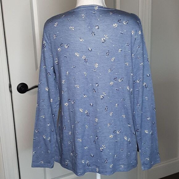 Croft and Barrow Long Sleeve Crew Neck Tee - Picture 3 of 7